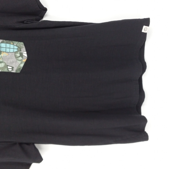 Free Planet Tee Shortsleeve Crewneck Chest Printed Pocket Casual Size Medium - Picture 3 of 7